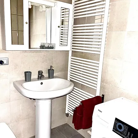 Ca' Del Plin Free Parking Apartment Alba (Piedmont)